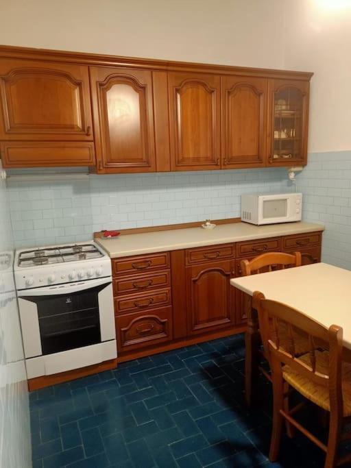 Appartamento Zona Centro Foce 제노바 외부 사진